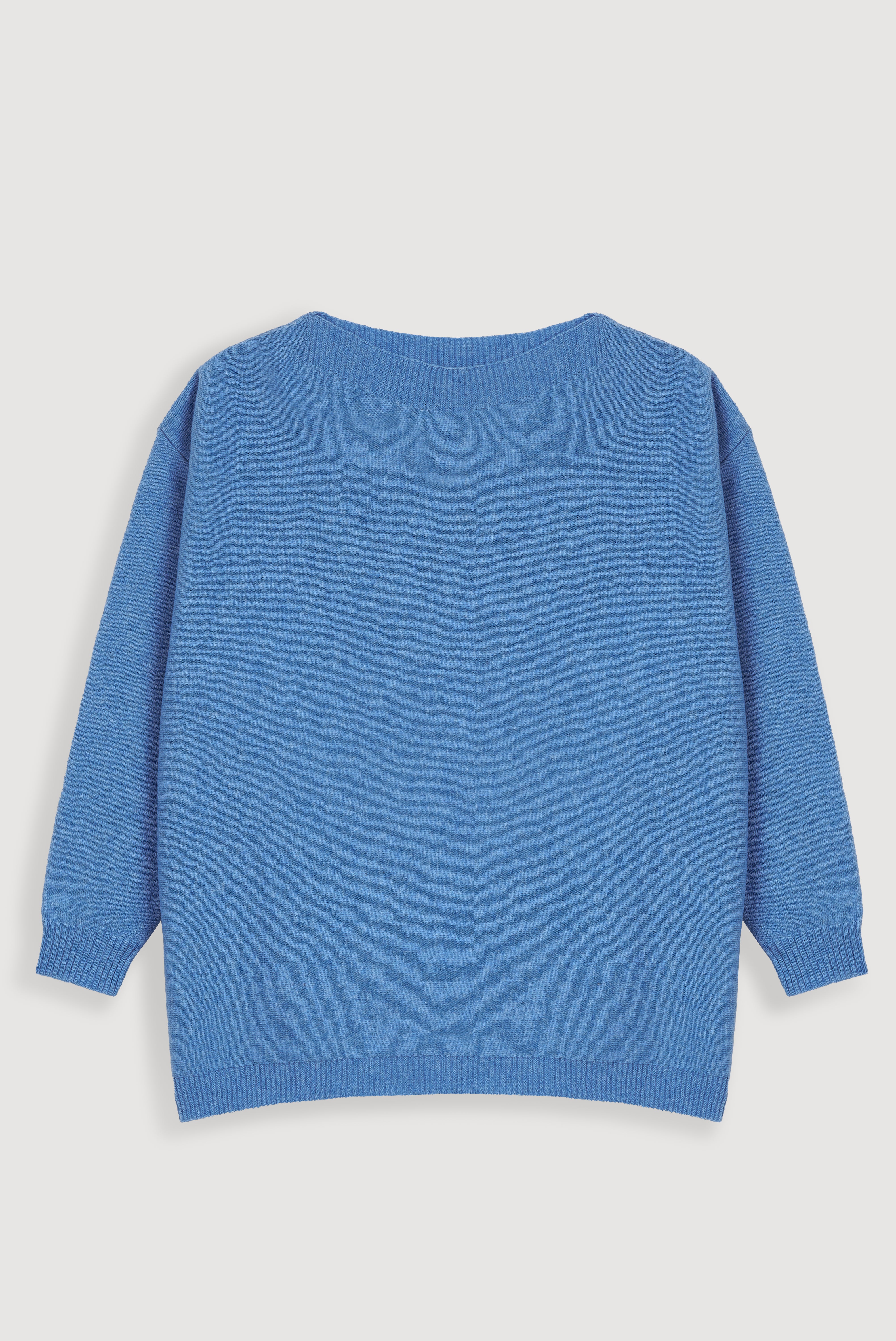 Camisola de lã de cordeiro com decote em bico