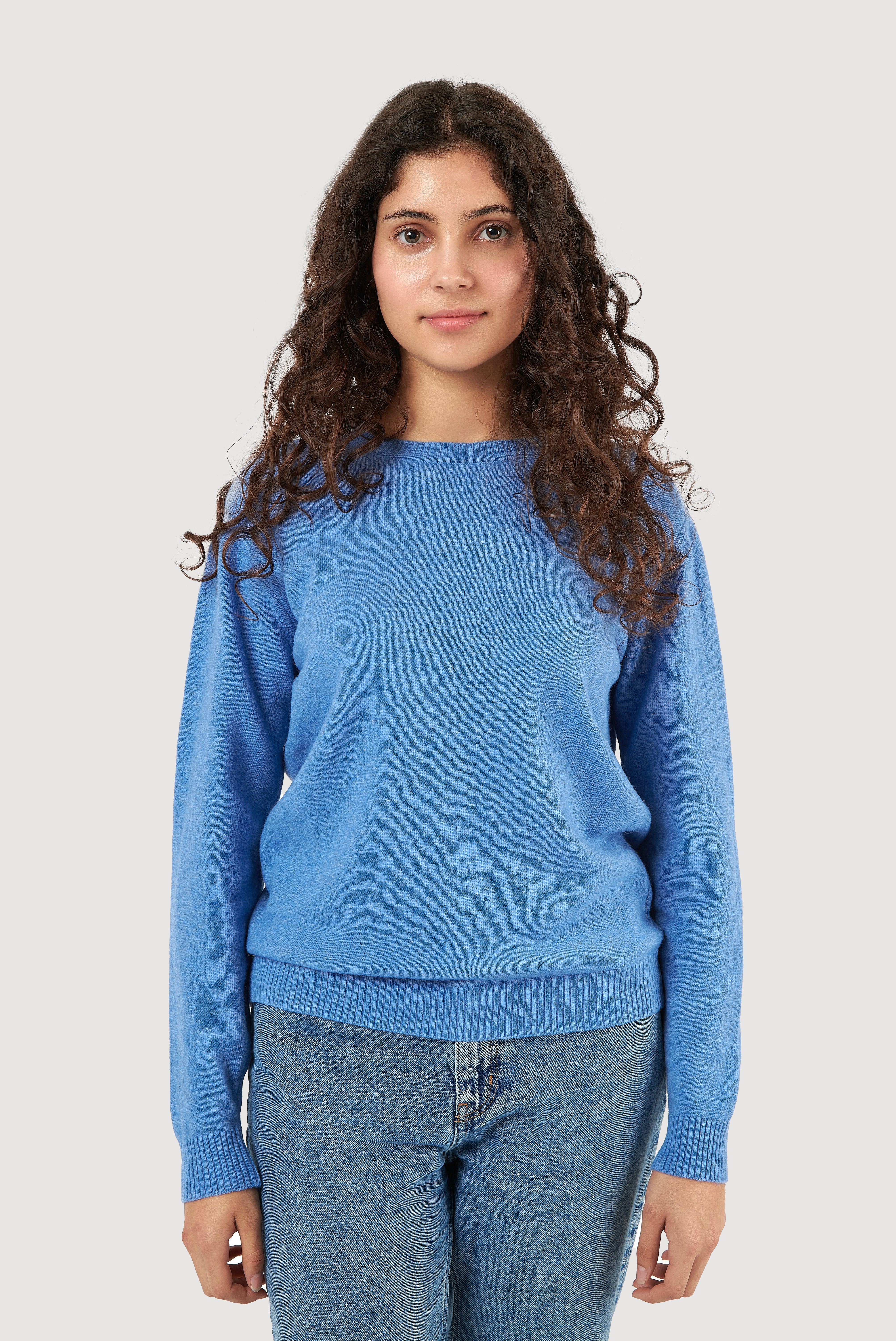 Camisola clássica de lã de cordeiro com gola redonda