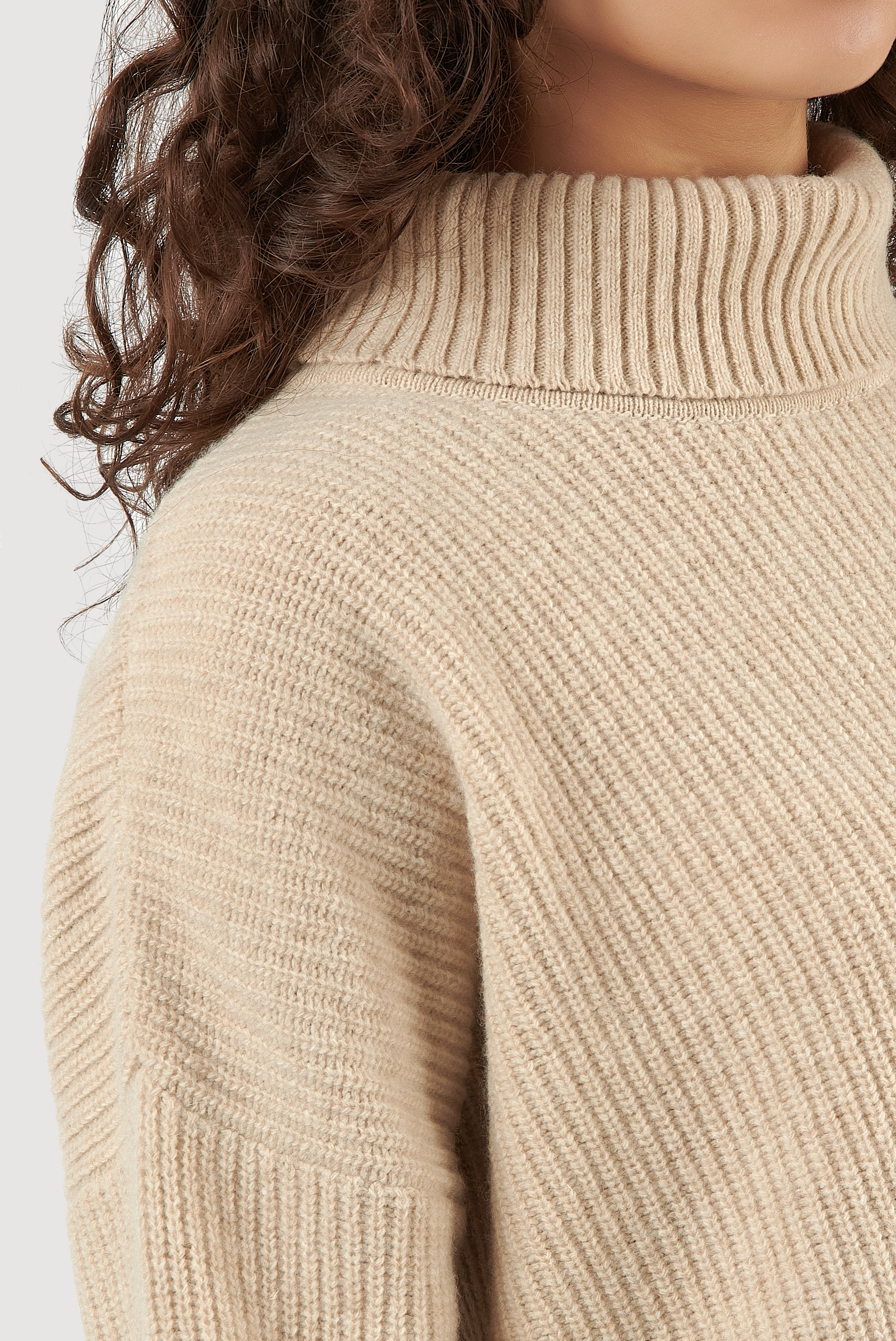 Ribbed Lambswool Turtleneck Sweater