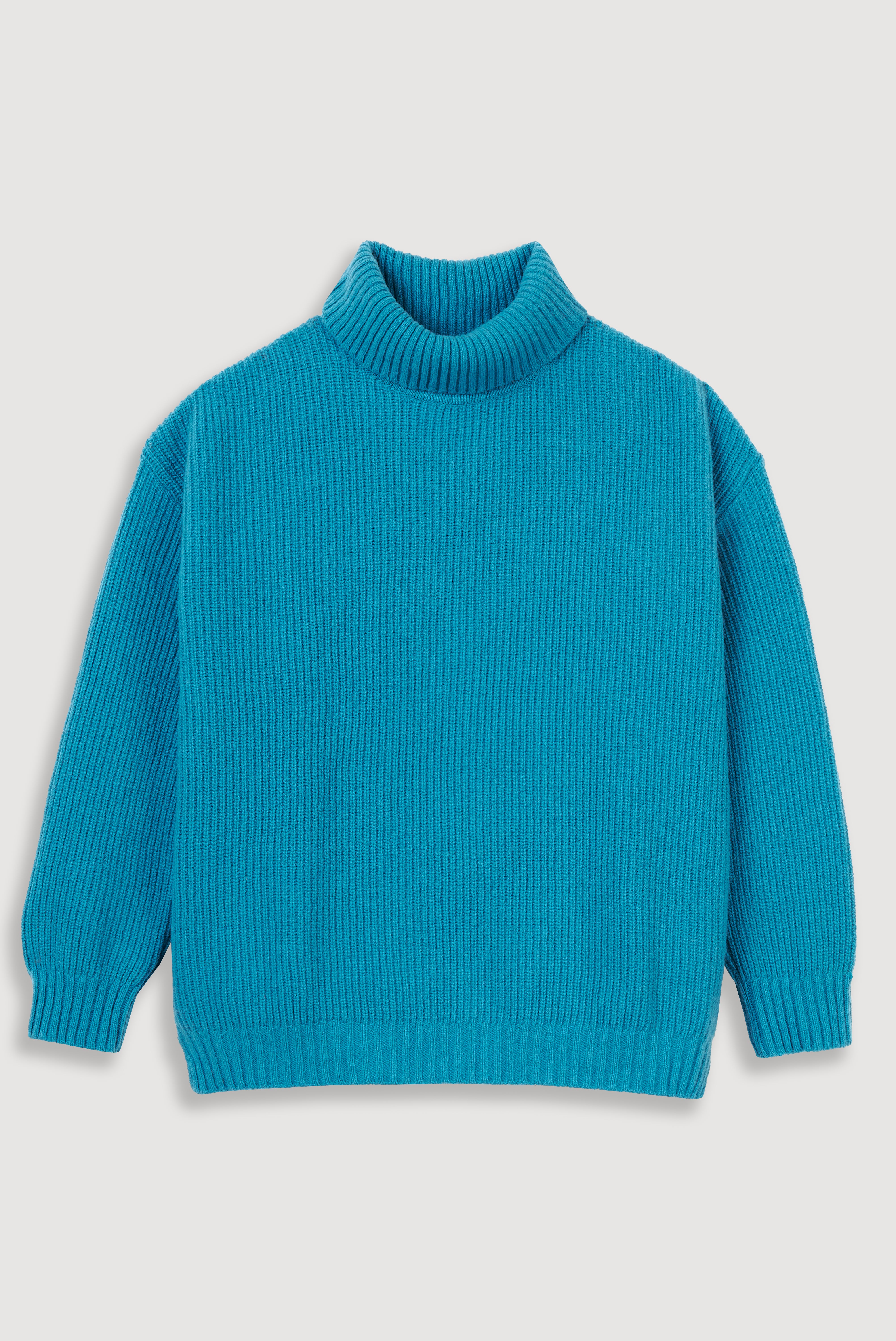 Camisola de gola alta canelada em lã de cordeiro