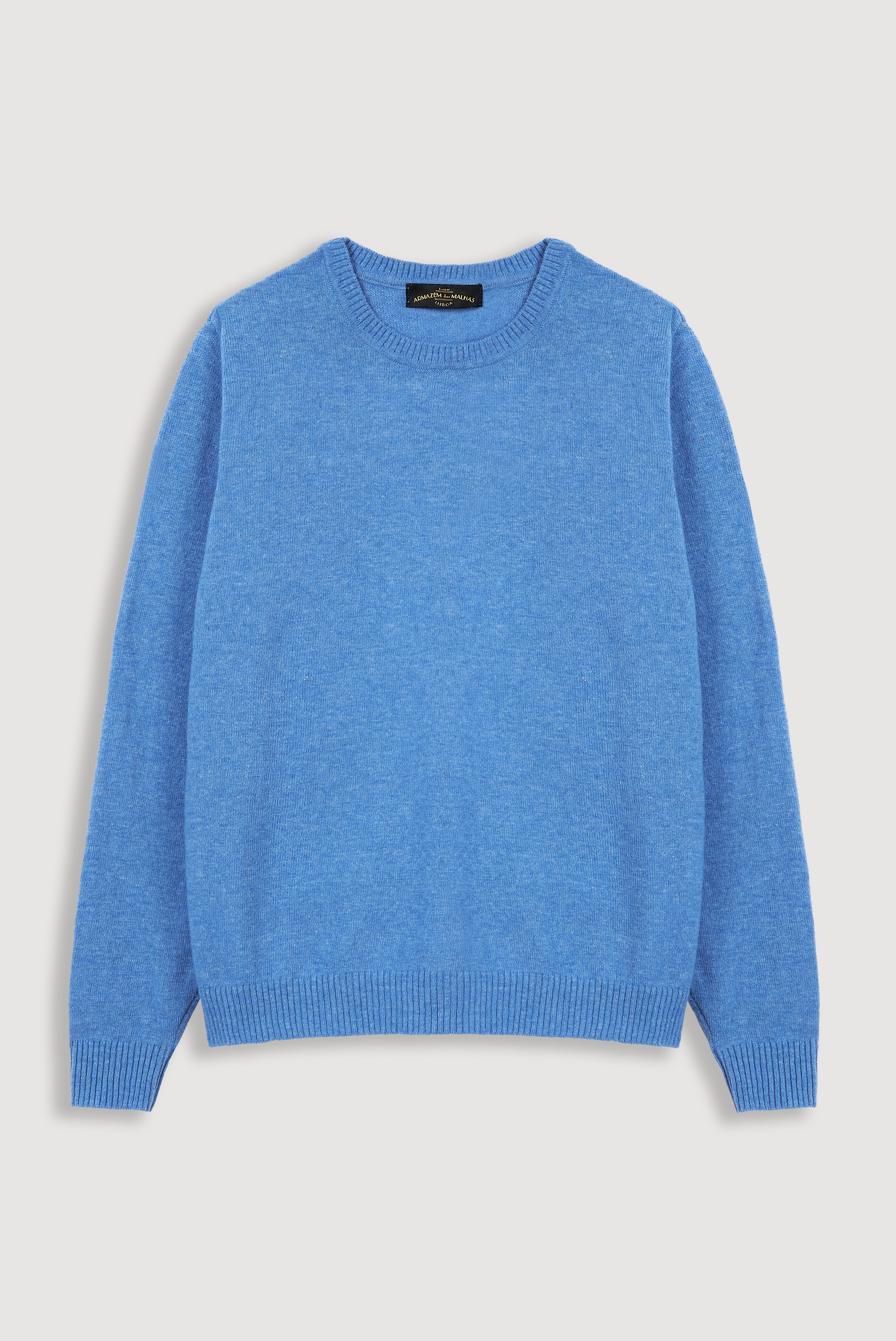 Camisola clássica de lã de cordeiro com gola redonda