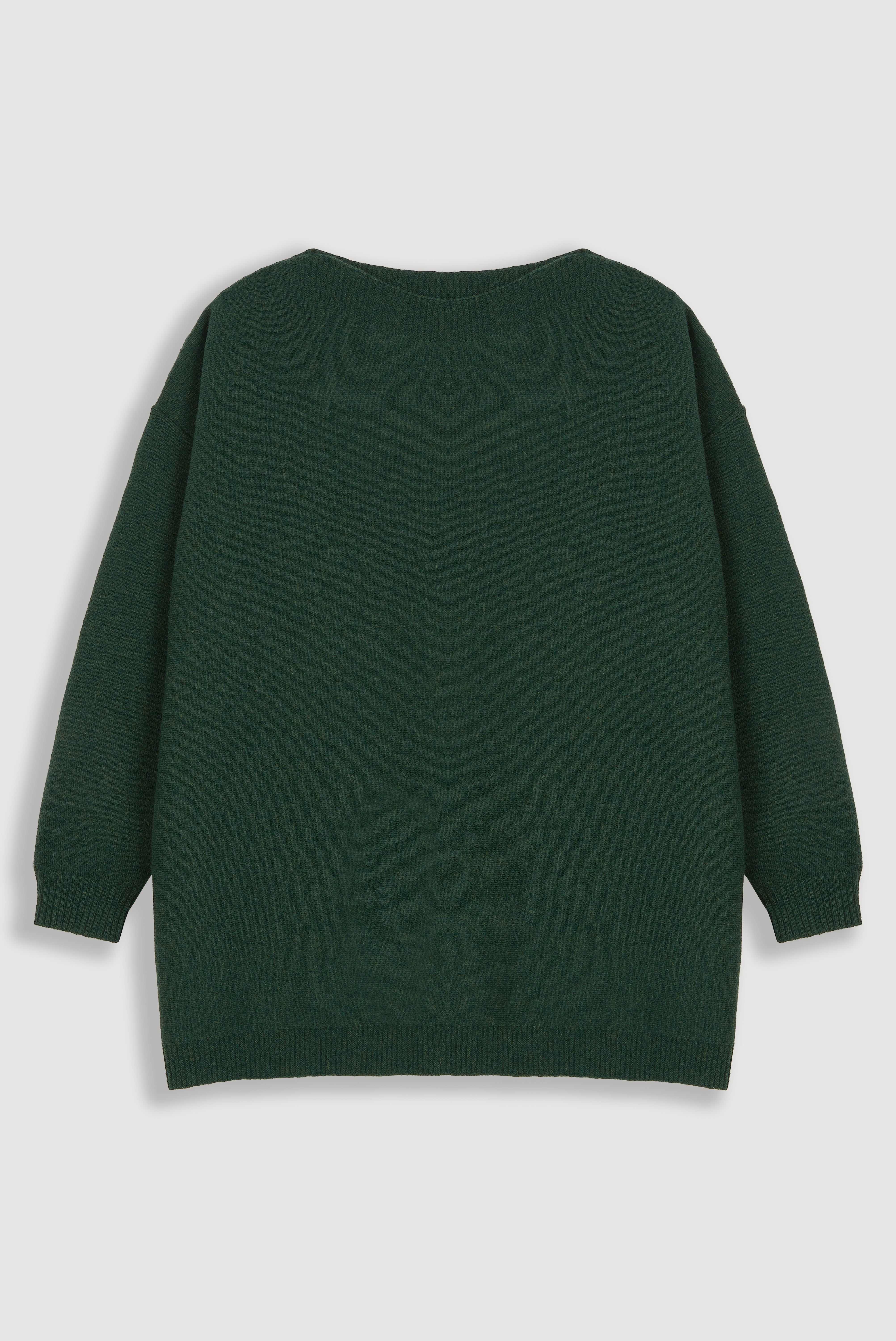 Camisola de lã de cordeiro com decote em bico