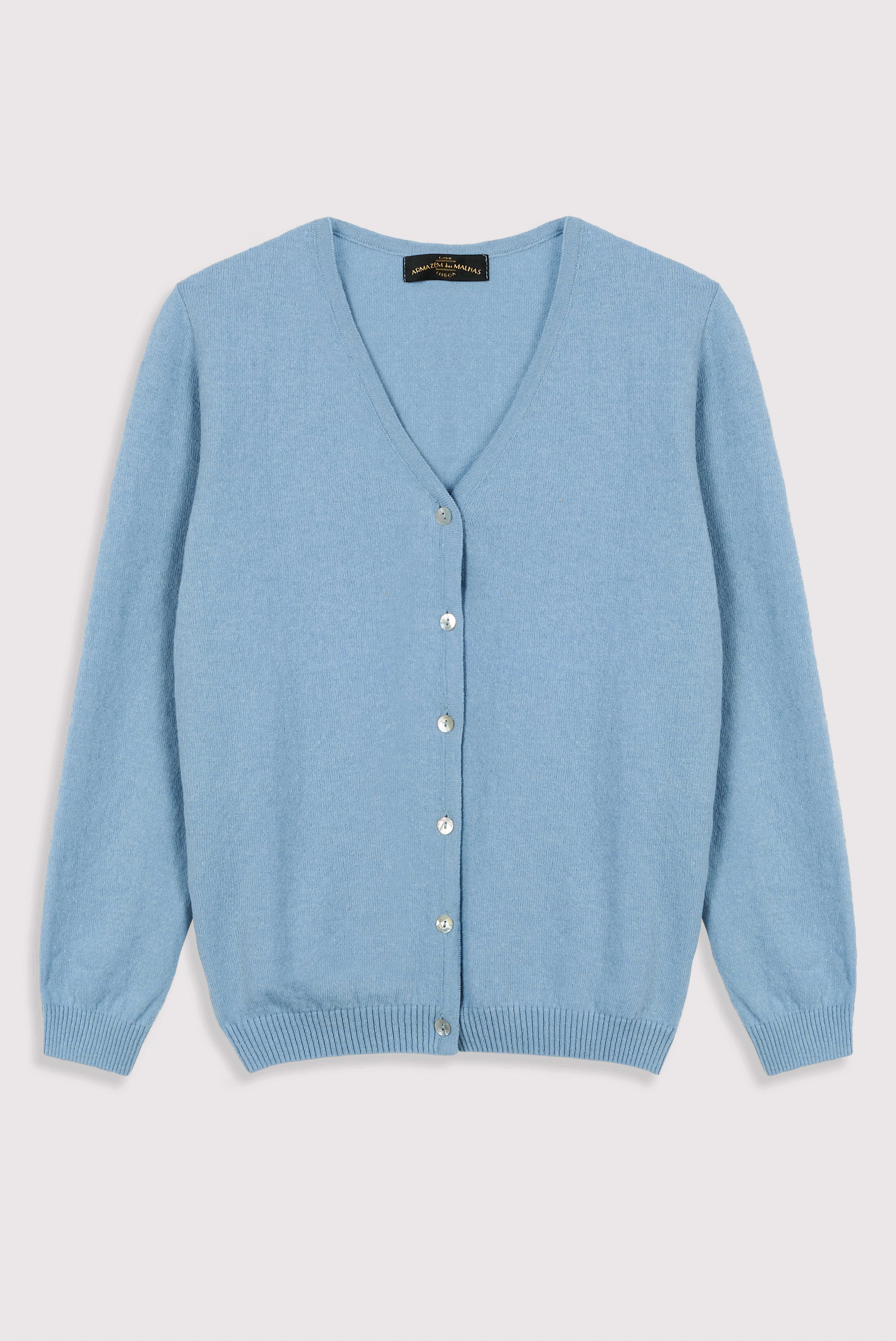 Cardigan básico de lã