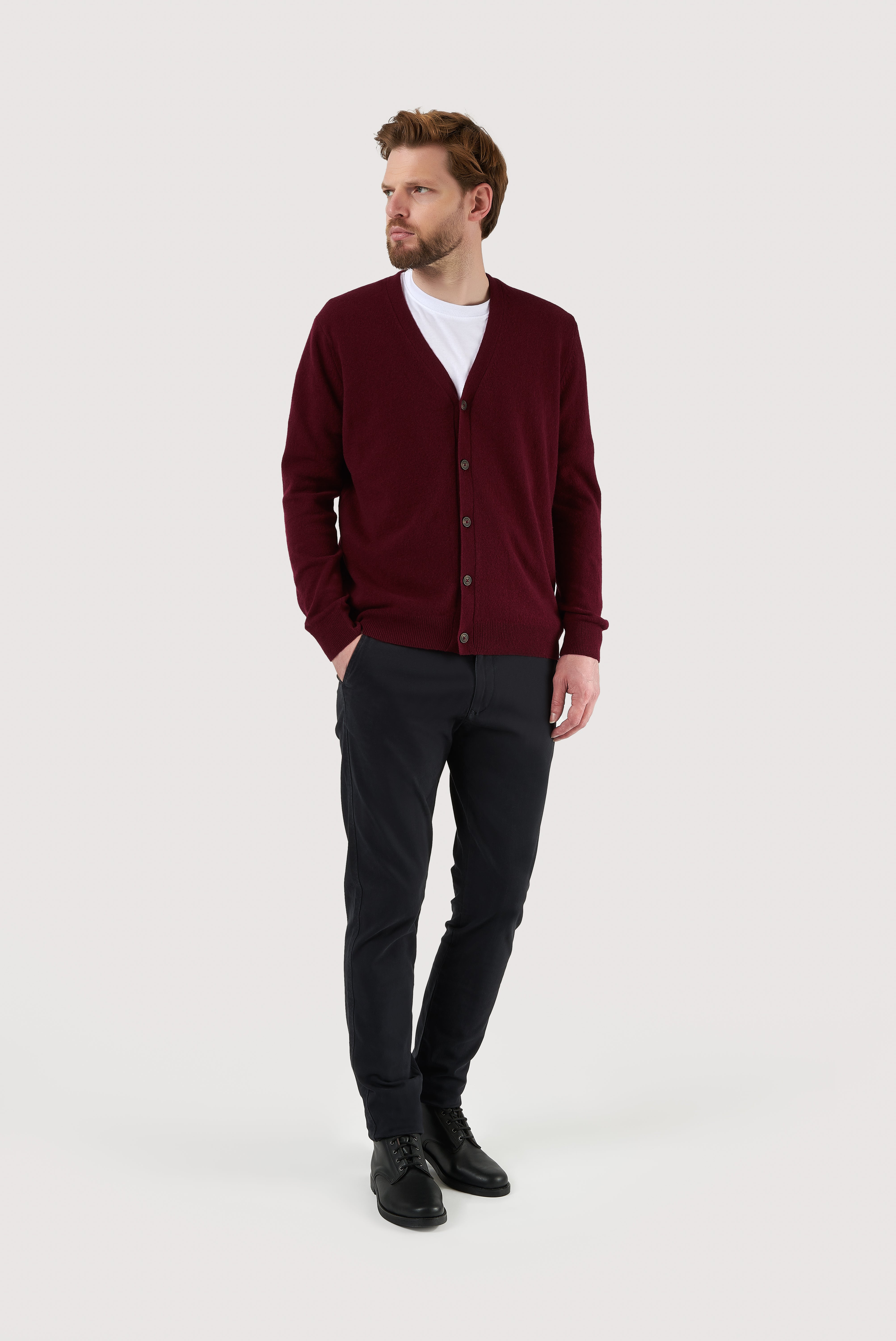 Cardigan clássico de lã de cordeiro