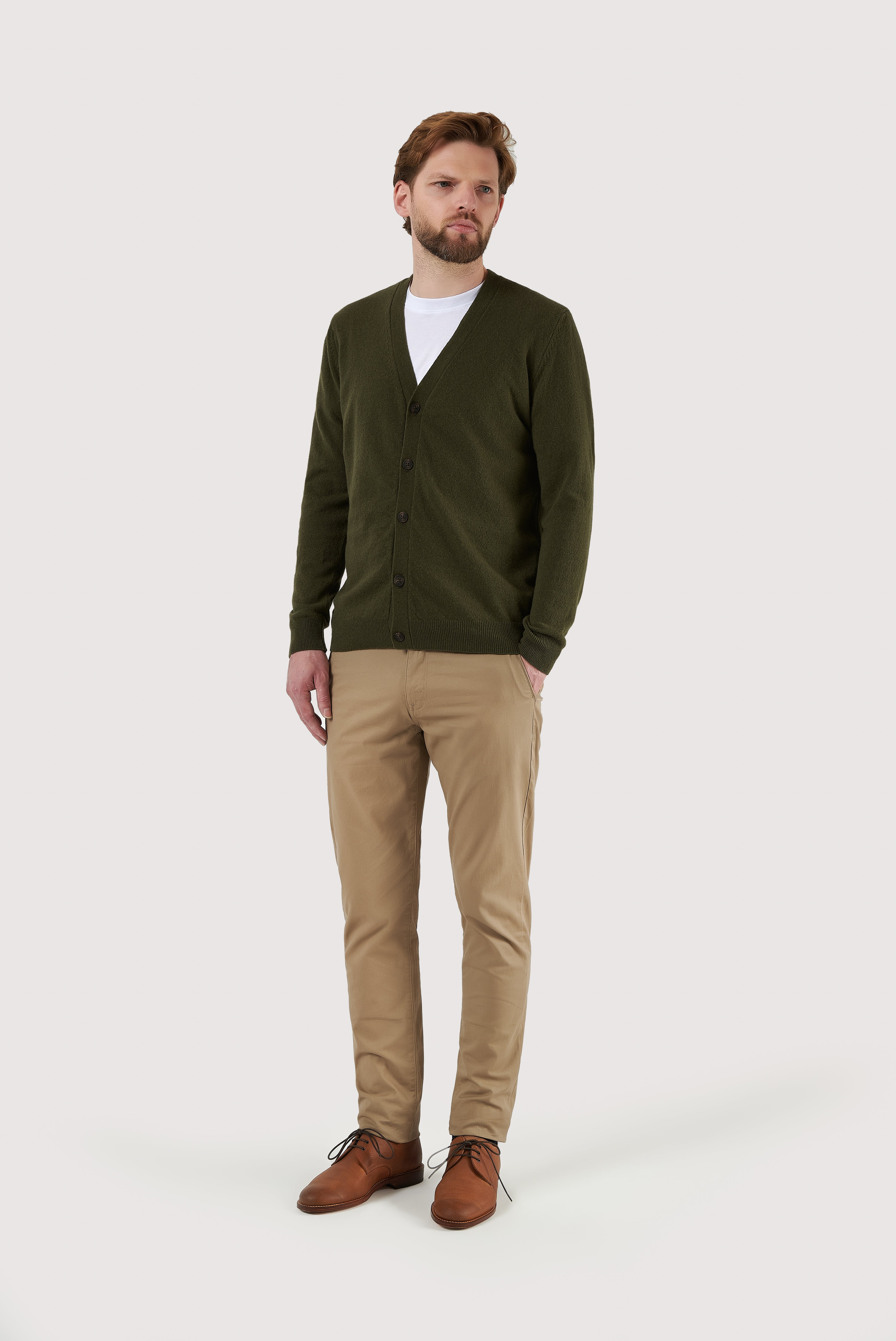 Cardigan clássico de lã de cordeiro