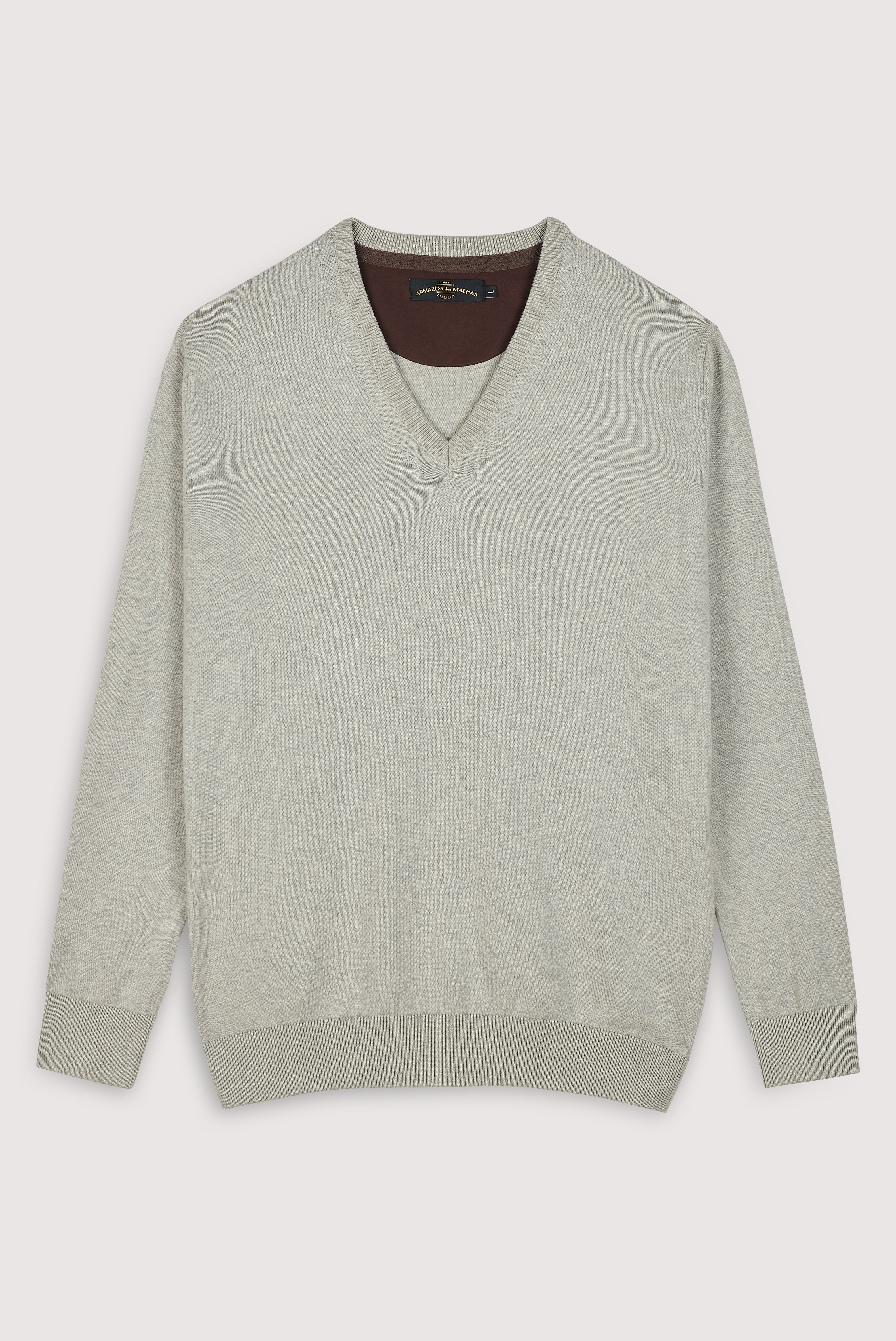 Camisola clássica de algodão com decote em V