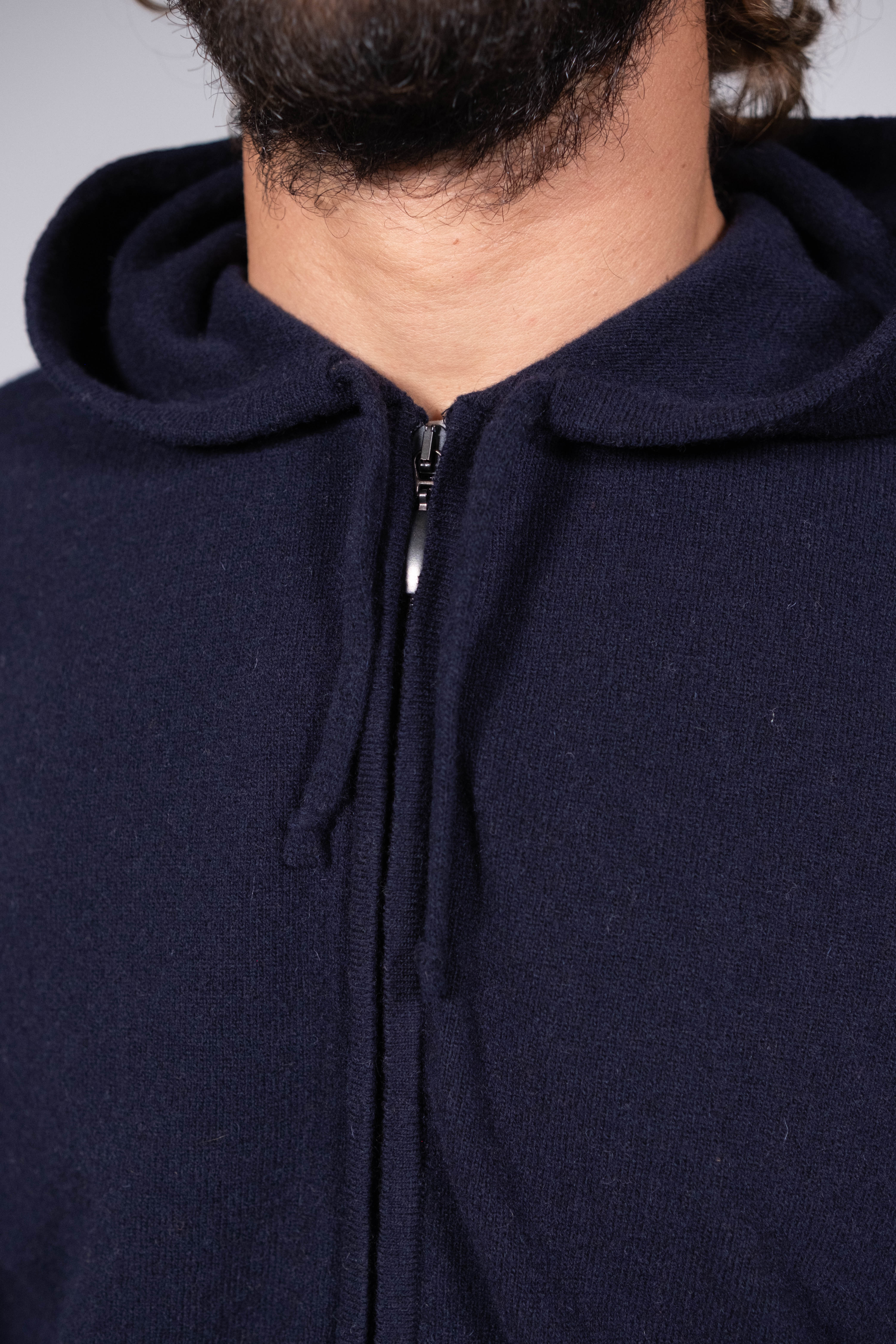 Lambswool Zipped Cardigan with sweatshirt