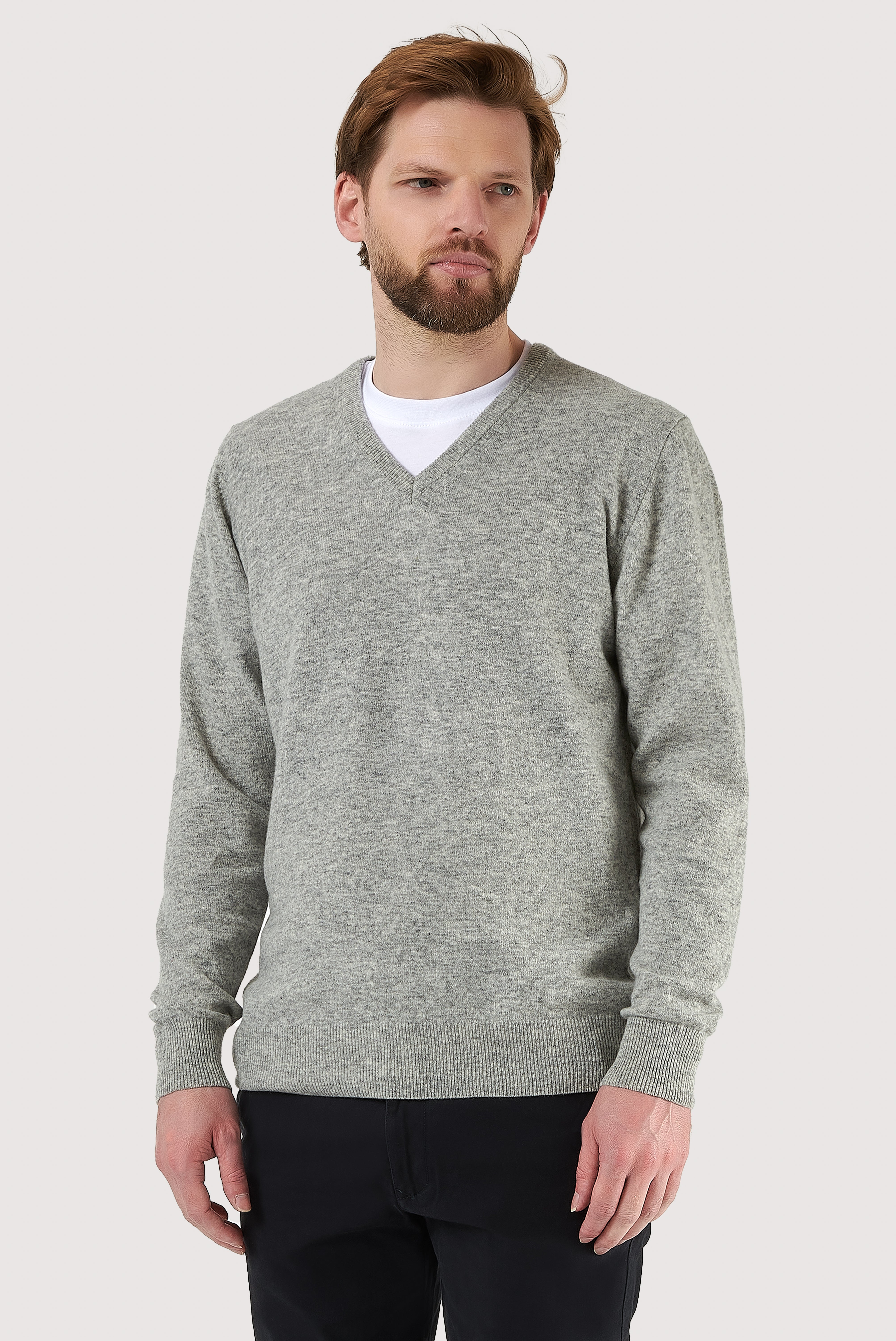 Classic Lambswool V-Neck Sweater